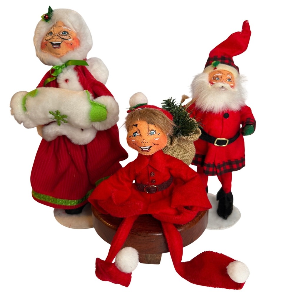 Vintage Annalee Christmas Doll Set Santa Mrs Claus Elf Holiday Figures 2011 2012